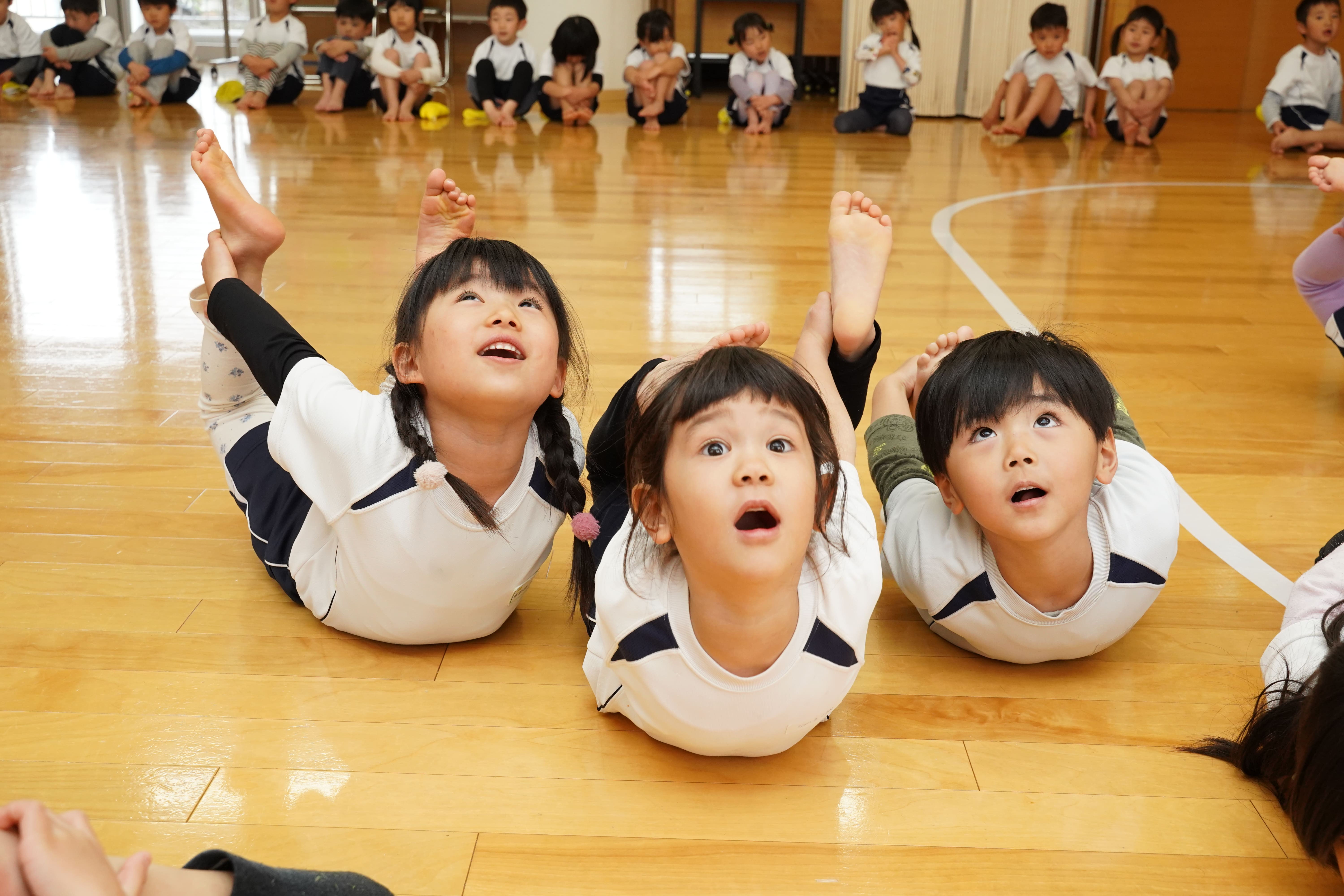 体操、リトミック遊び、運動遊び