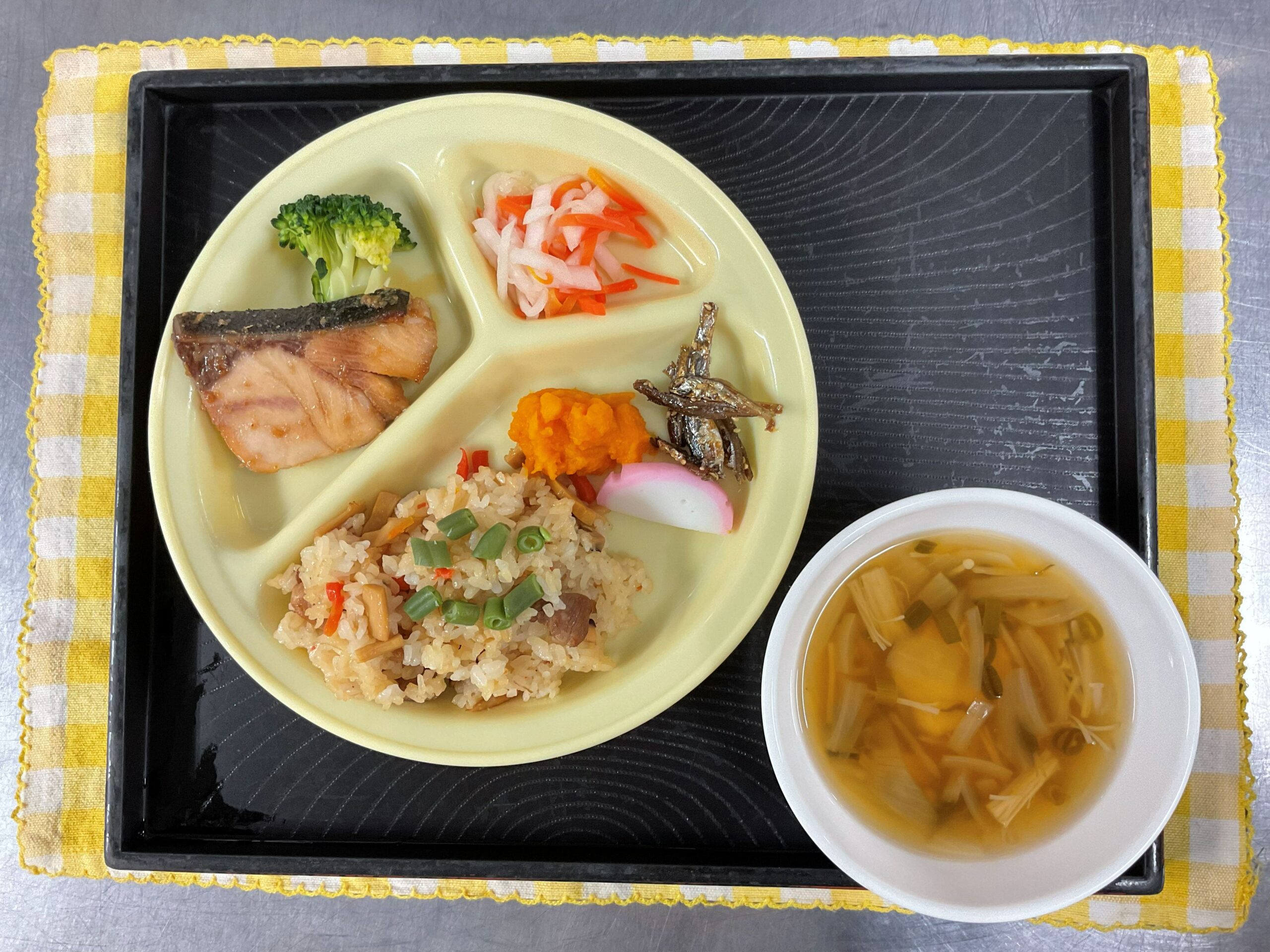 １月　お誕生会レシピ🎍「紅白なます」